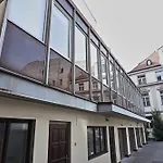 Guest house Station Near Main Train Station *